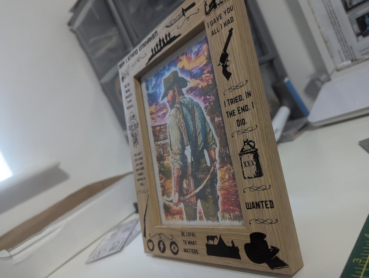 Red Dead Redemption 2 - Custom engraved frame with Arthur Morgan watercolour print - video game art - RDR2 - 22.5cm by 17.5cm - 7 x 5