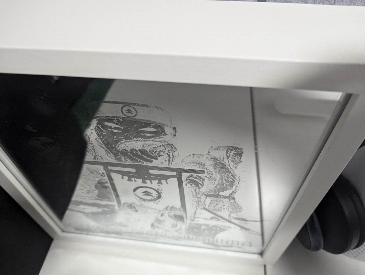 Ghost Of Tsushima - Jin Sakai - Laser engraved backlit mirror - Great gift